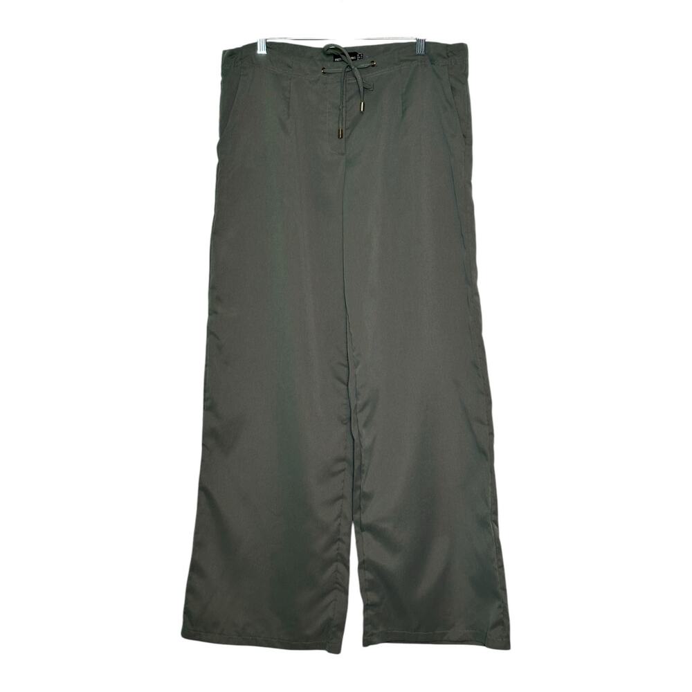 PRETTYLITTLETHING grayish green wide legs front tie pants size 6